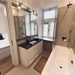 Dobra Elegant, 3 Bedroom Apartamento Varsovia