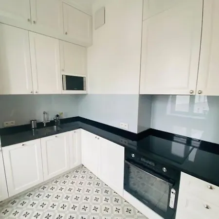 Dobra Elegant, 3 Bedroom Varsó
