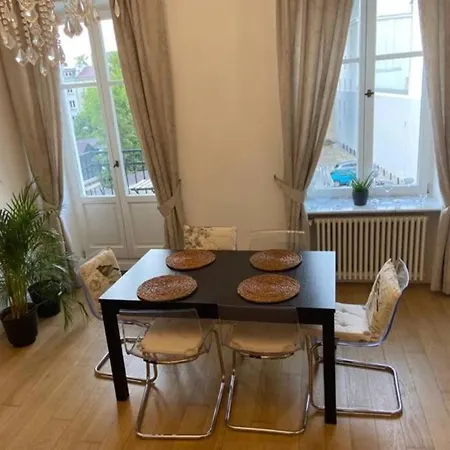 Appartamento Dobra Elegant, 3 Bedroom Varsavia